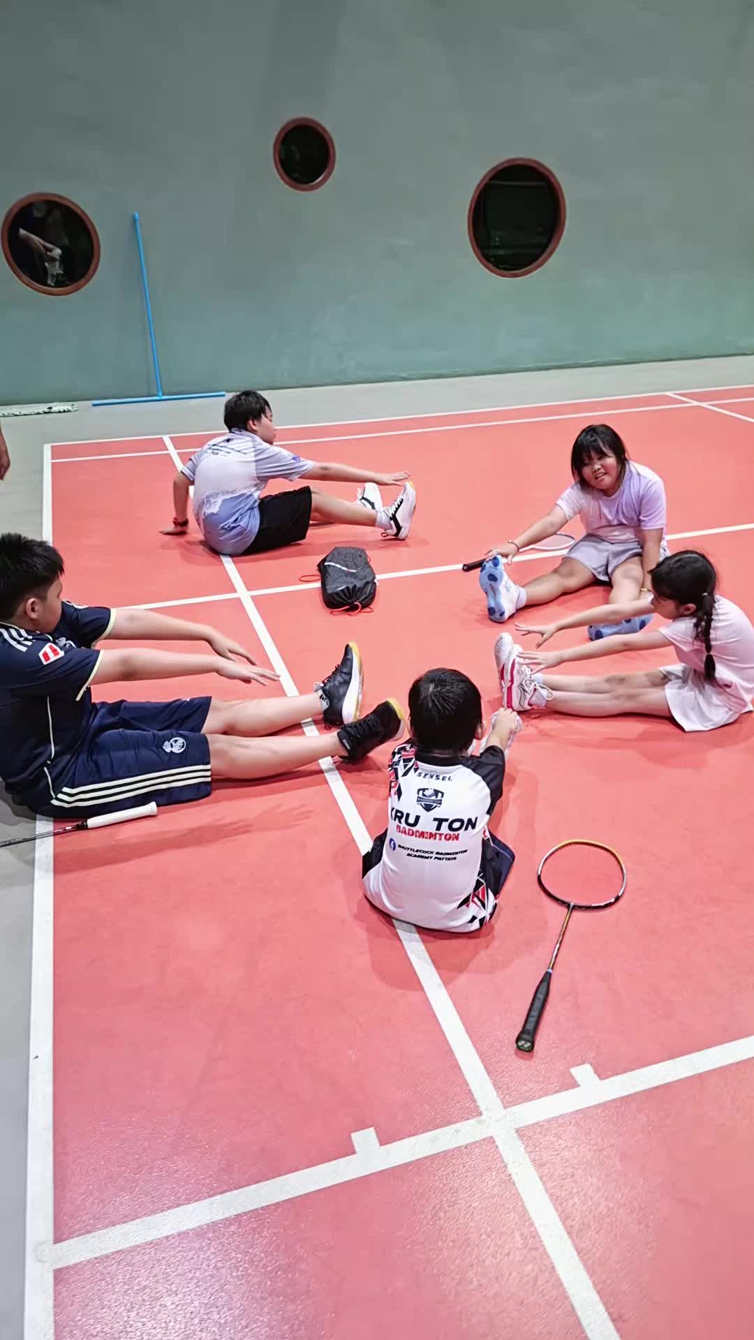 @KrutonBadminton