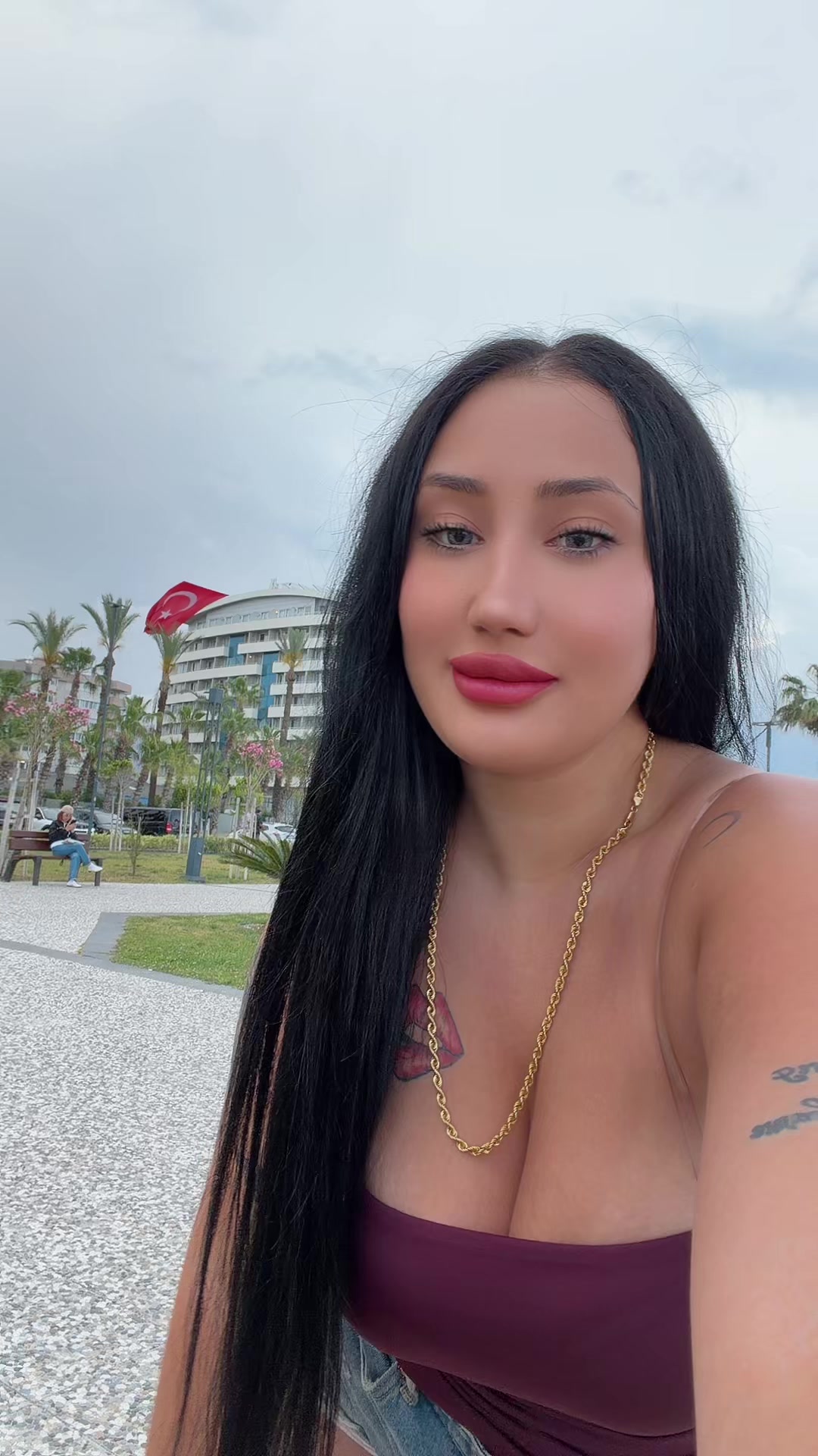 @Buse bah&ccedil;etepe