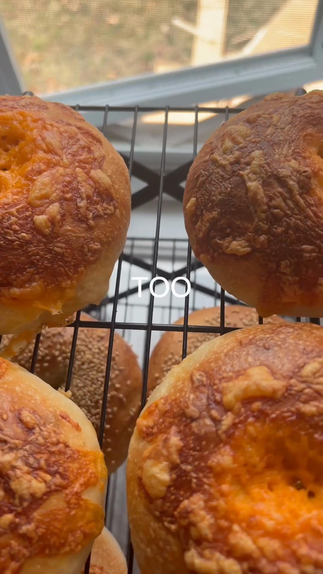 @Crumbn&rsquo;getit.ca