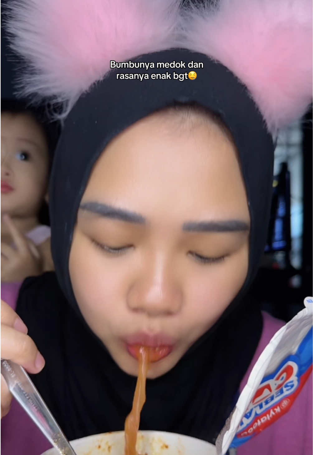 @EkaNis14