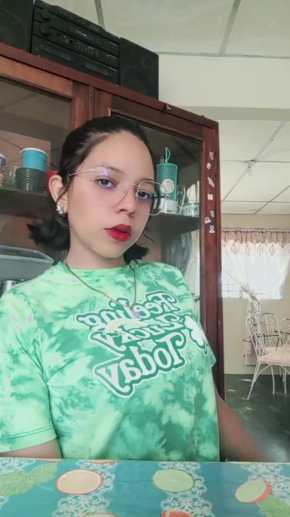 @Sam ✨💜