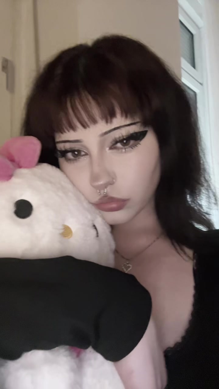 @⋆˚࿔ 𝓁𝑜𝓊𝒶 𝜗𝜚˚⋆