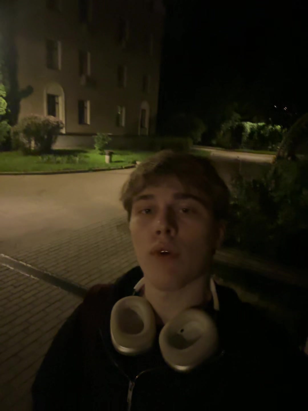 @Илюша🥱