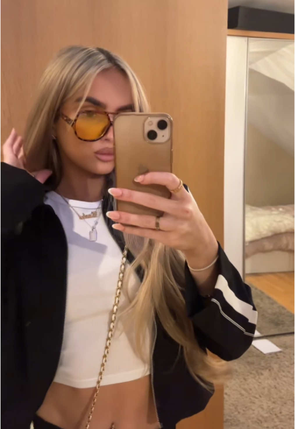 @sachamckenna