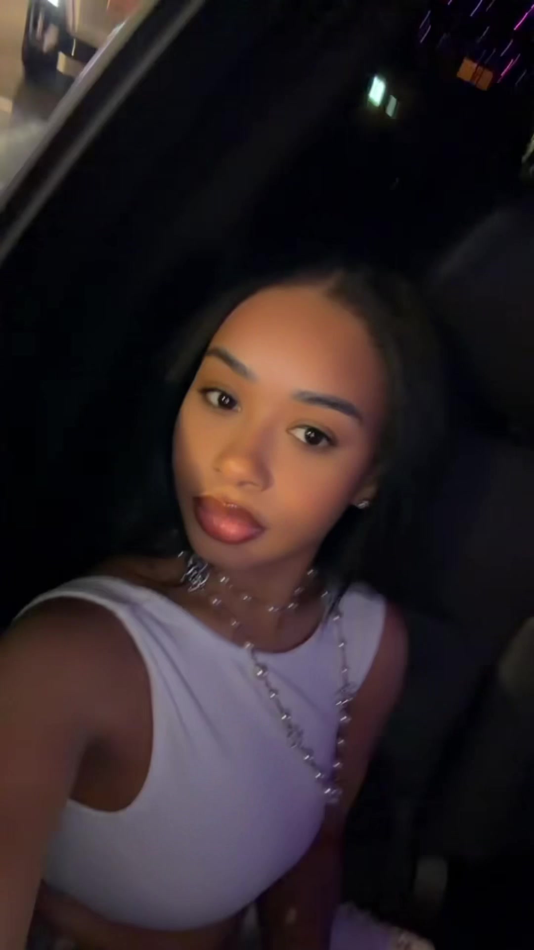 @channellelaurenn