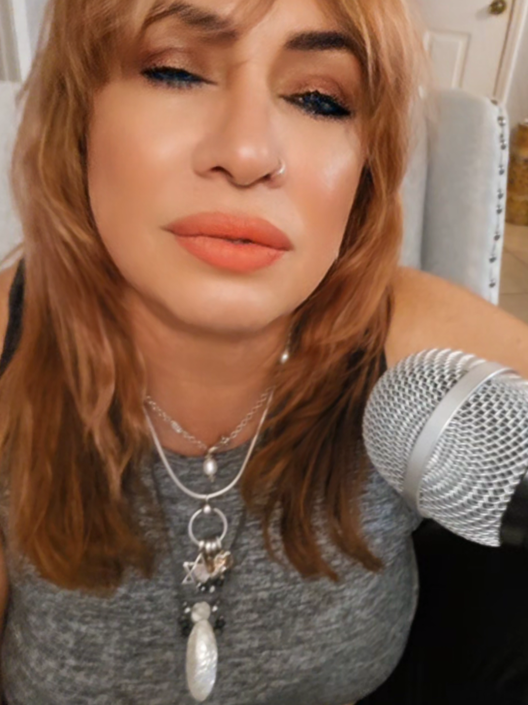 @Queen