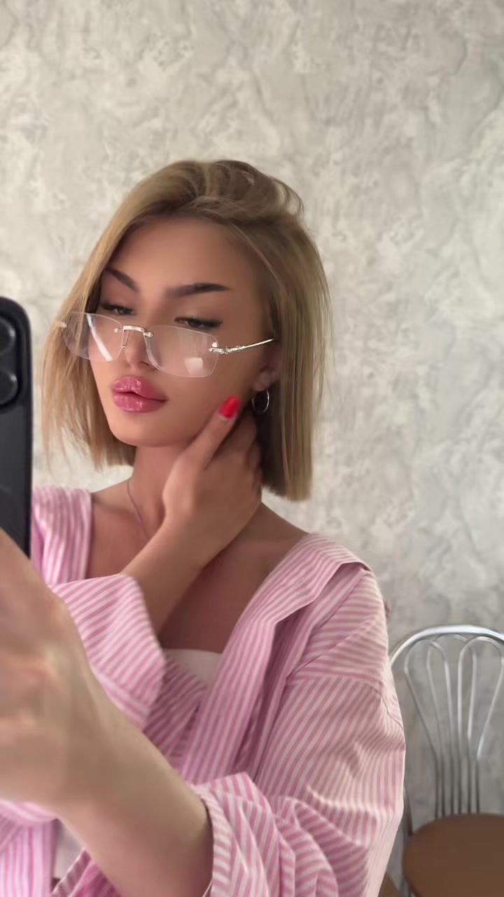 @ullyana