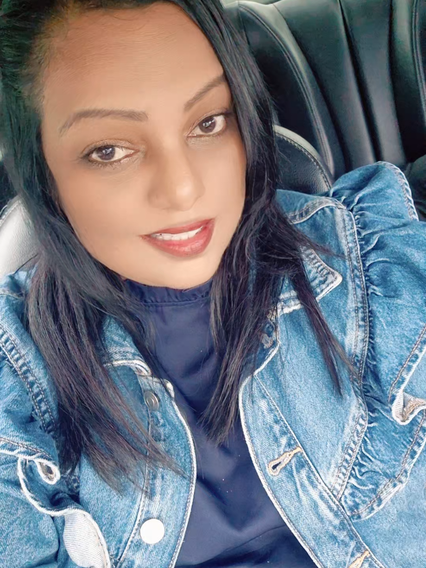 @♥️shadhna singh♥️