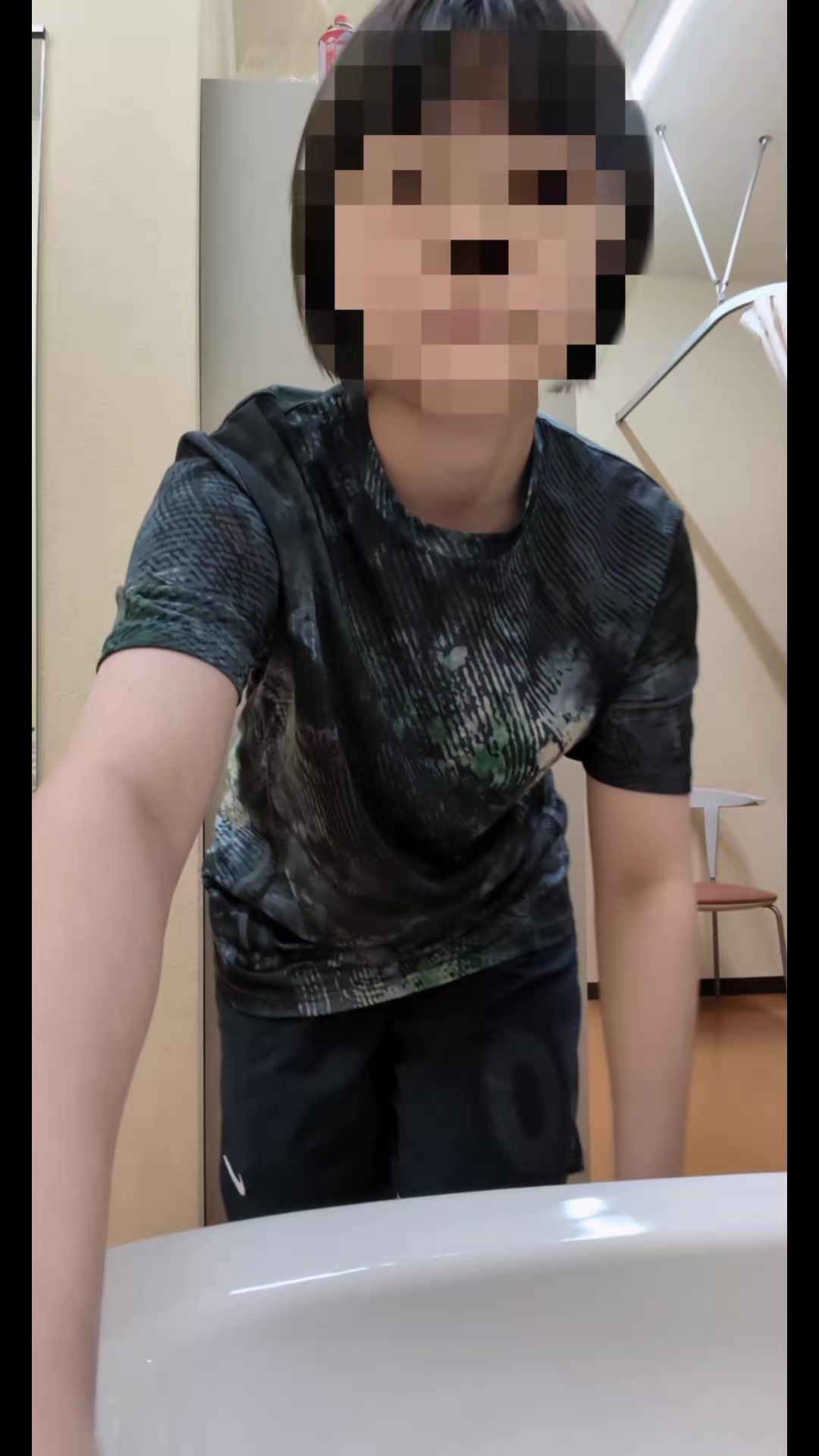 @t