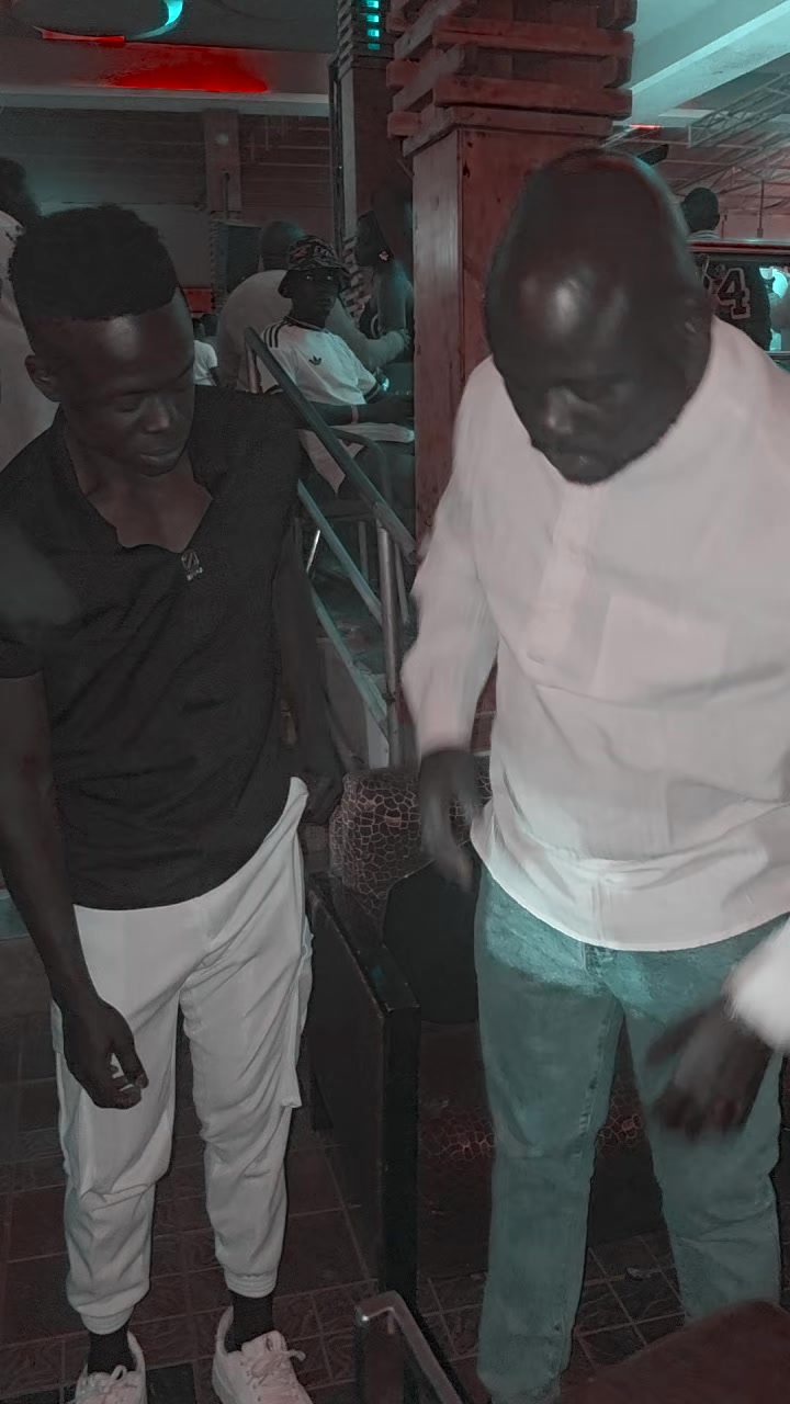 @COLLO SKYZAN