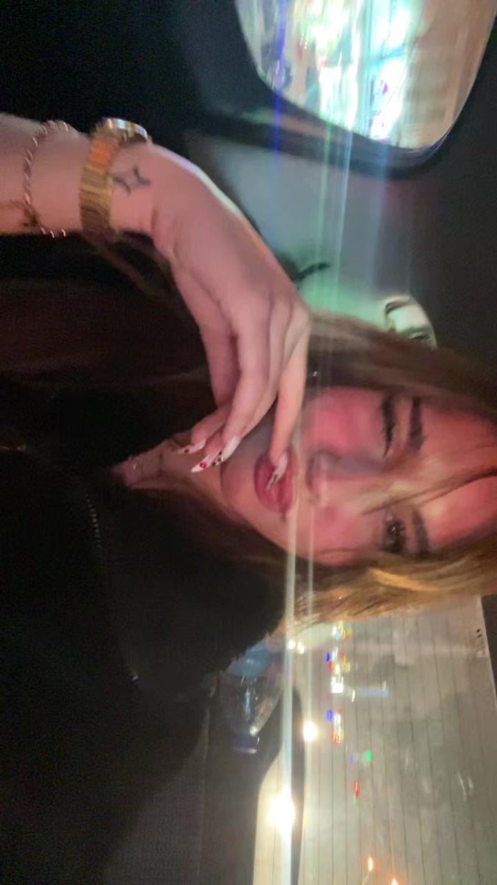 @annakxqq