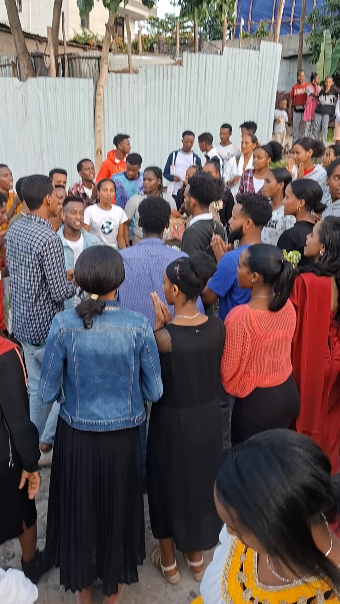 @ቢቺ አለም