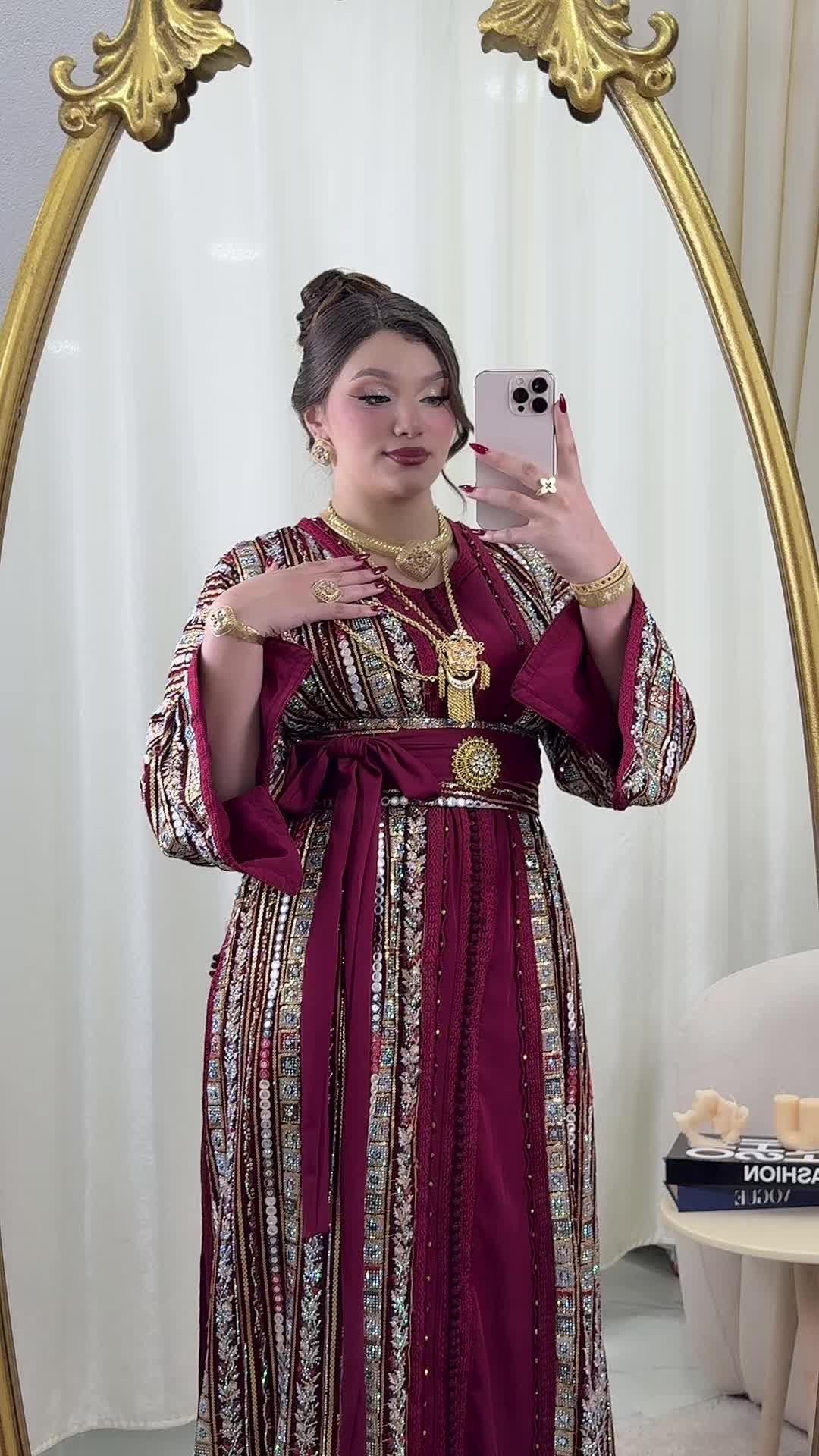 @Miss aniqa 24