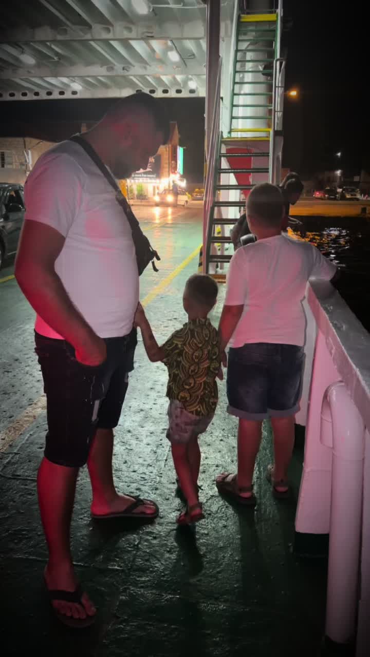 @Sidorelaproja👨👨👦👦