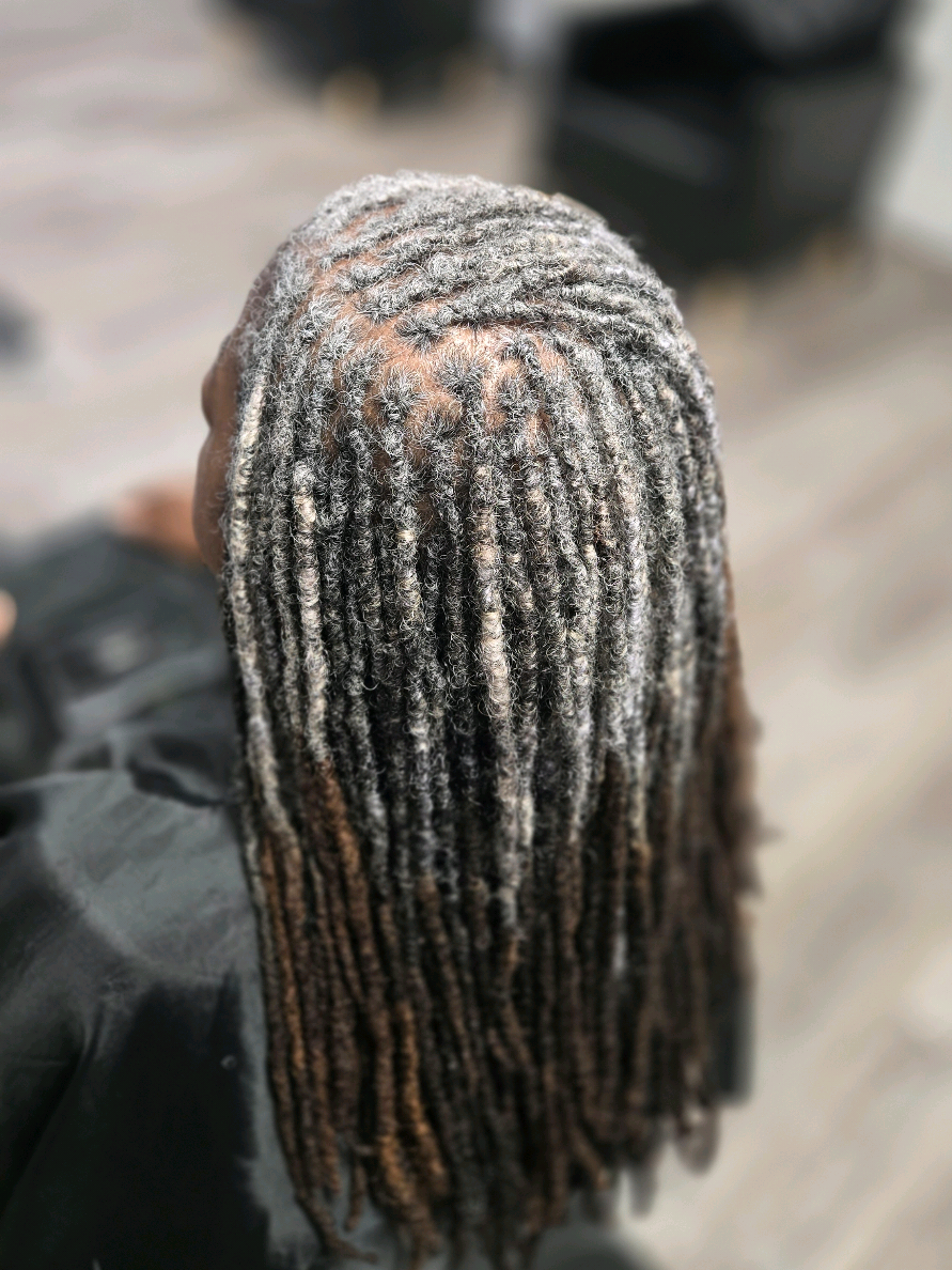 @Mukisa Locs