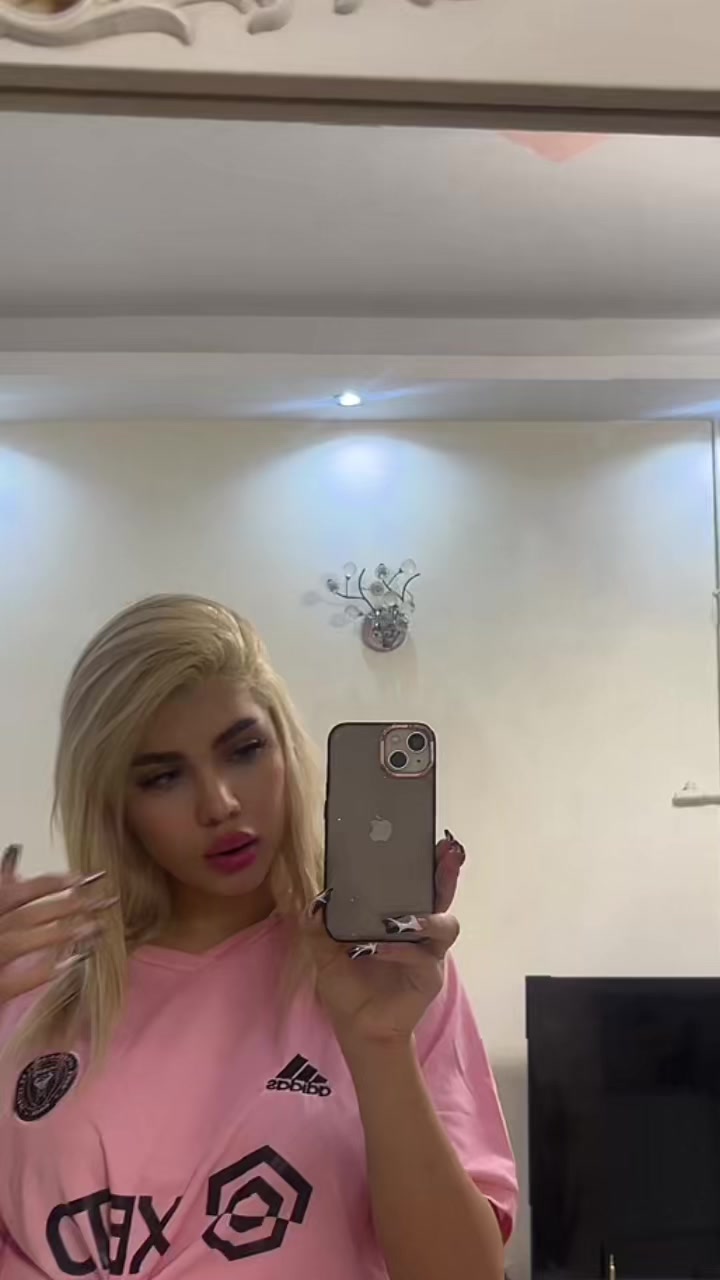 @elisa mokhtari