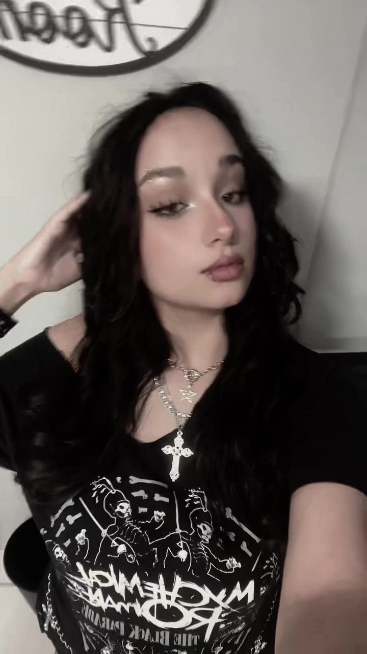 @Mariana🐒🤍