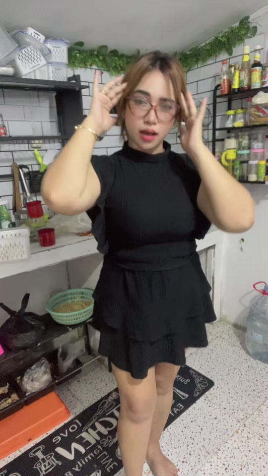 @julia frinella sari