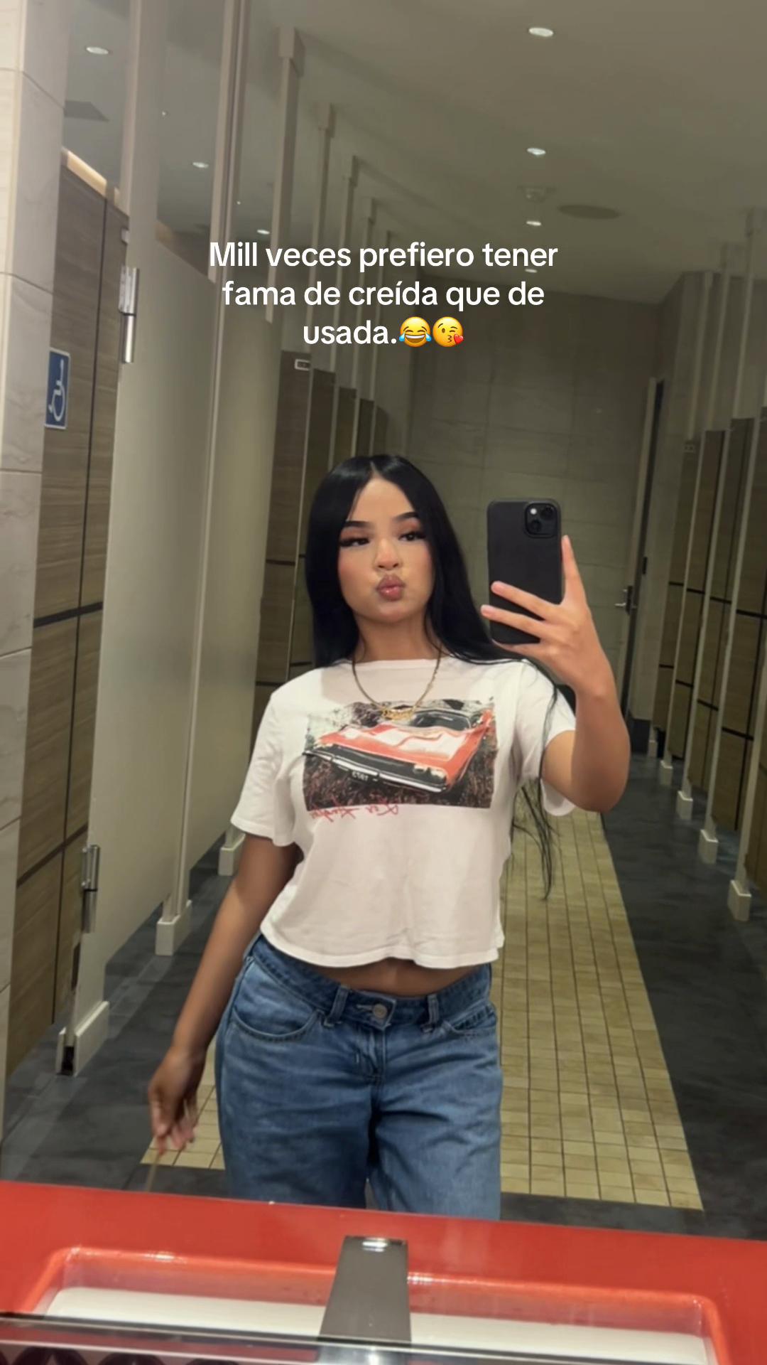 @A$ly_