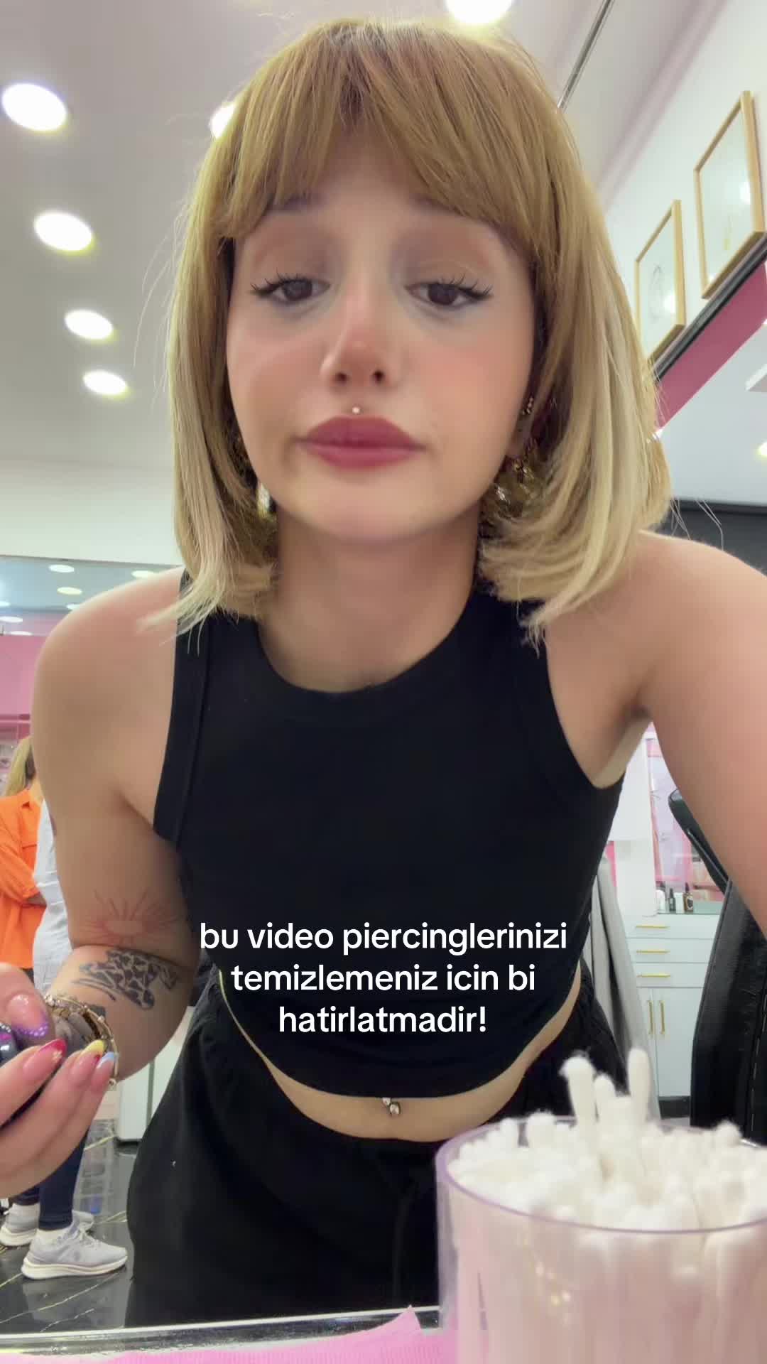 @🤡