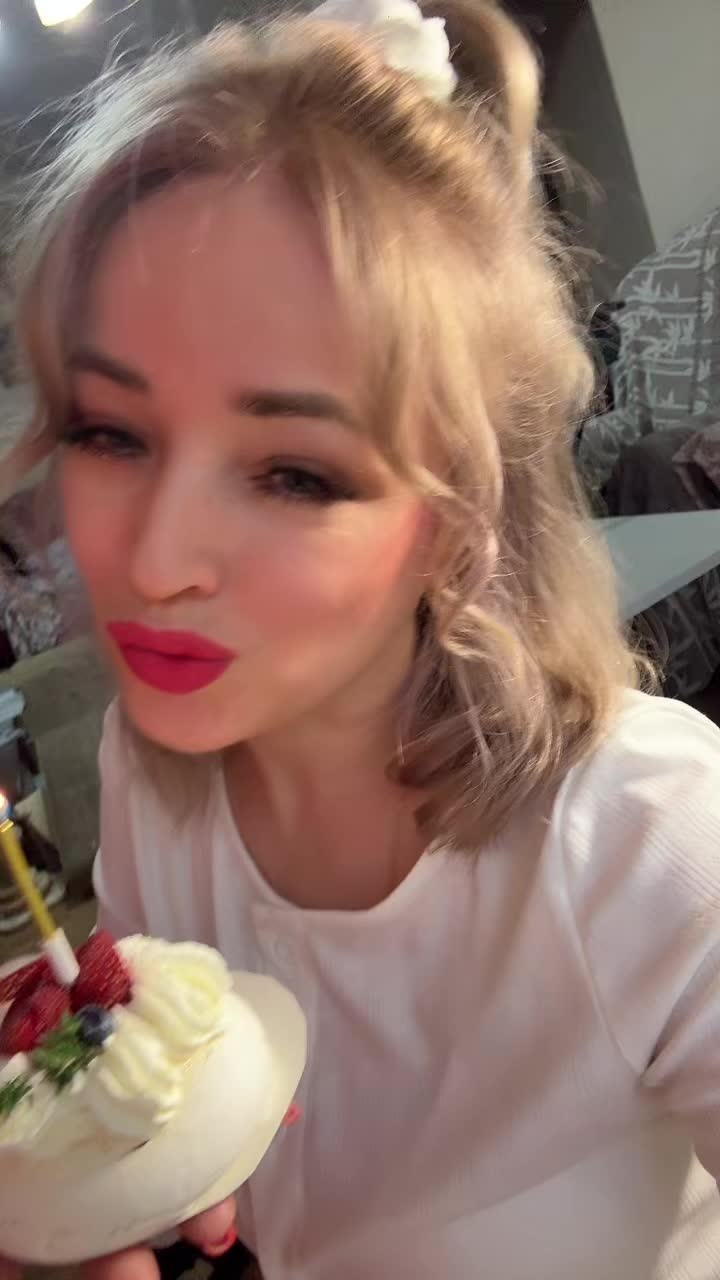 @Vera