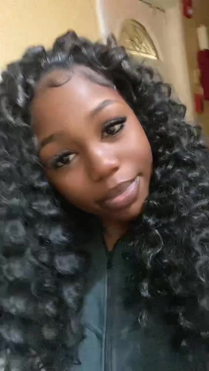@queenrackzz