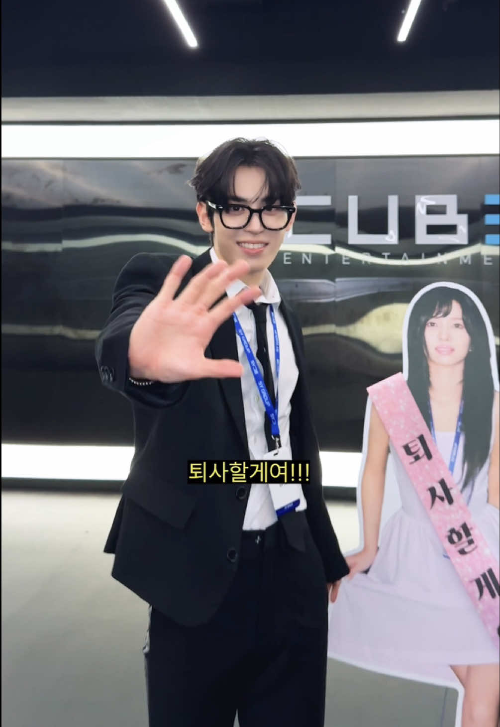 @NOWZ·나우즈