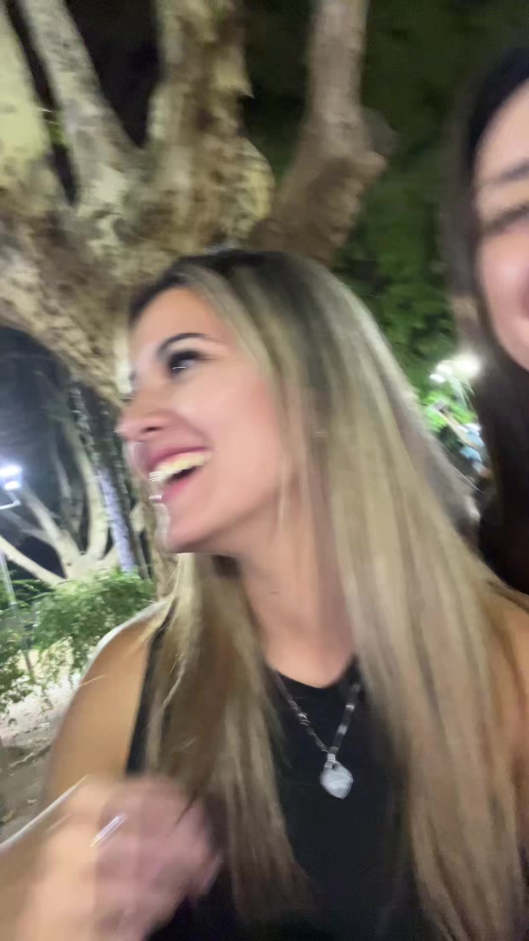 @naahi____