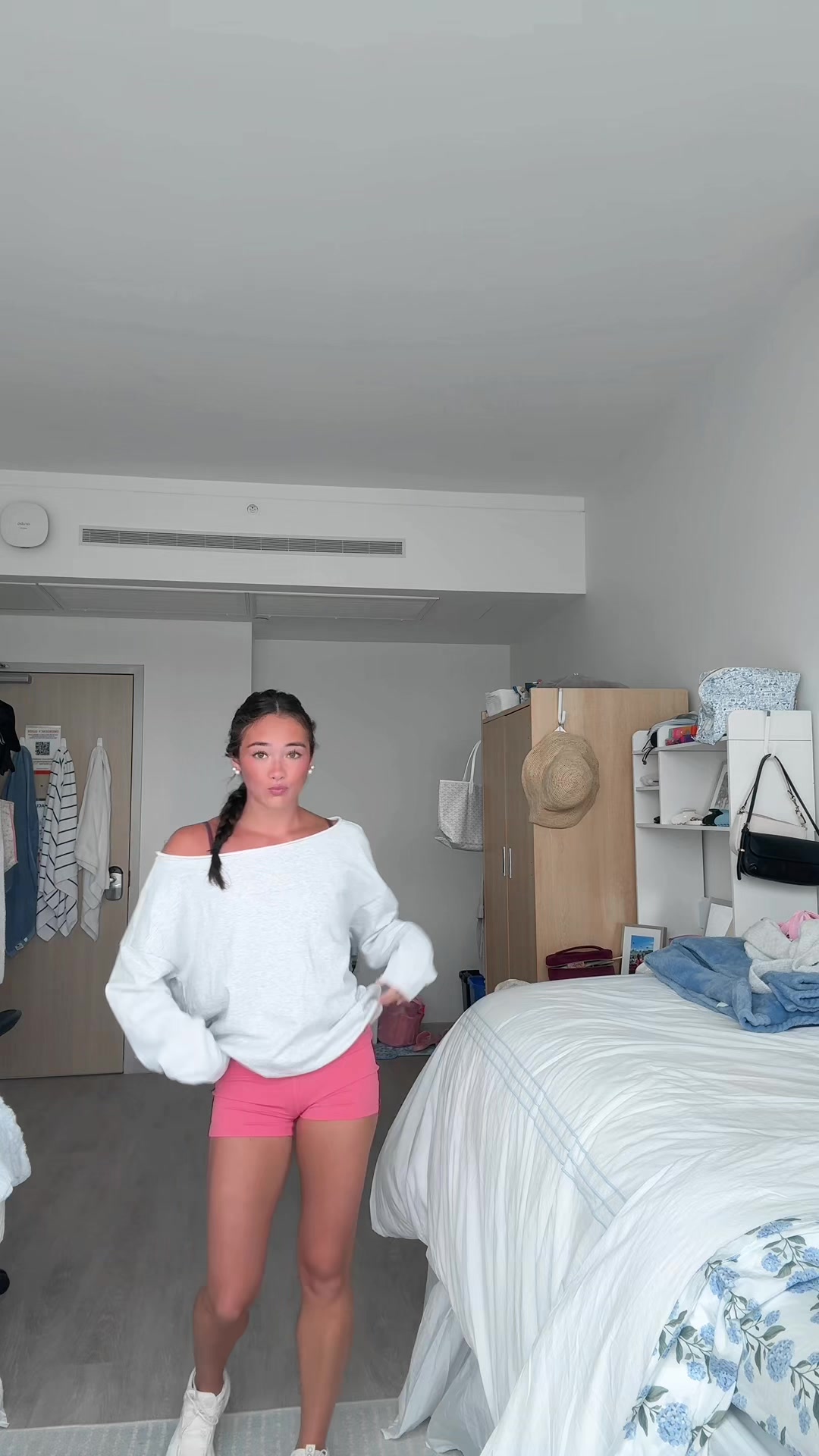 @EMILY