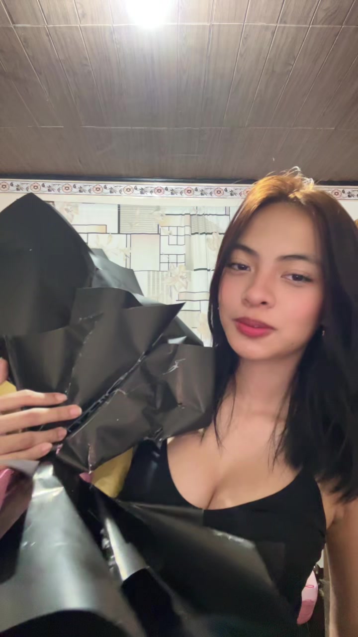 @Nicole<33