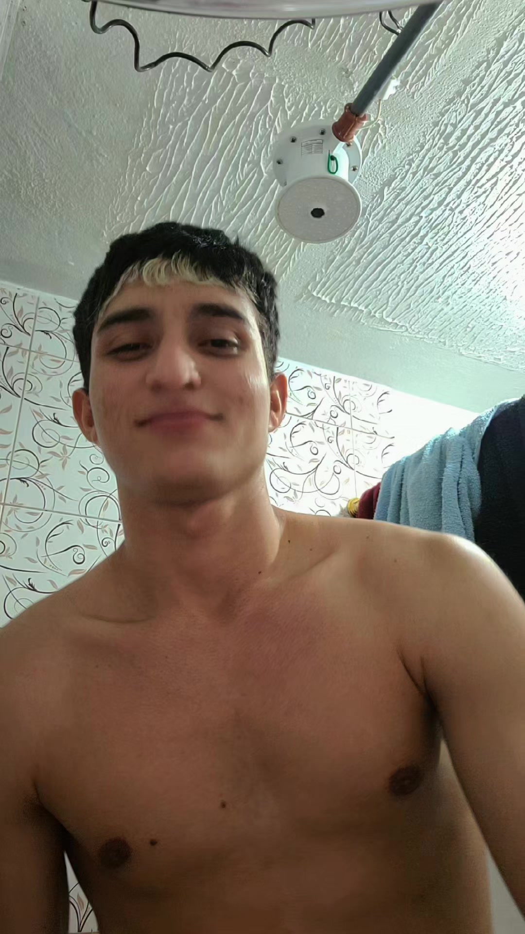 @YostinJ