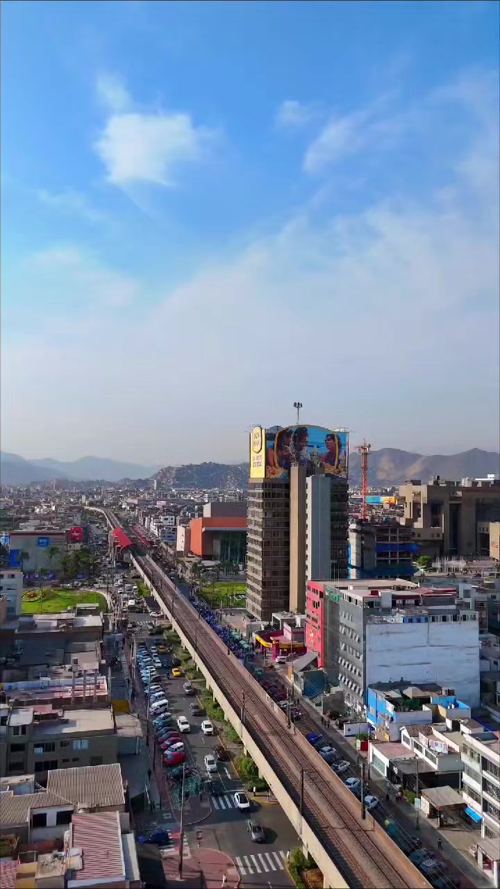 @hollyfood.peru