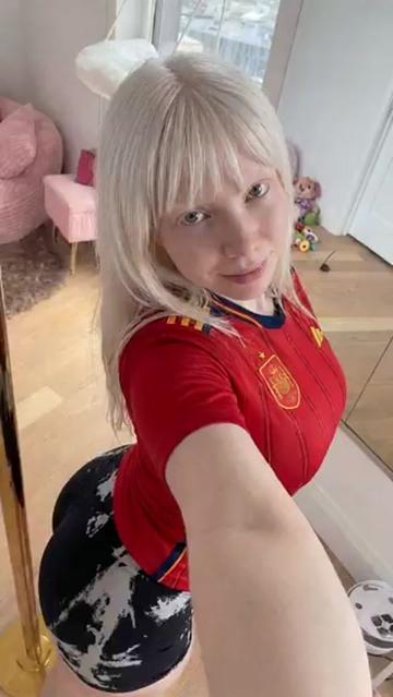 @Alina Viktoria