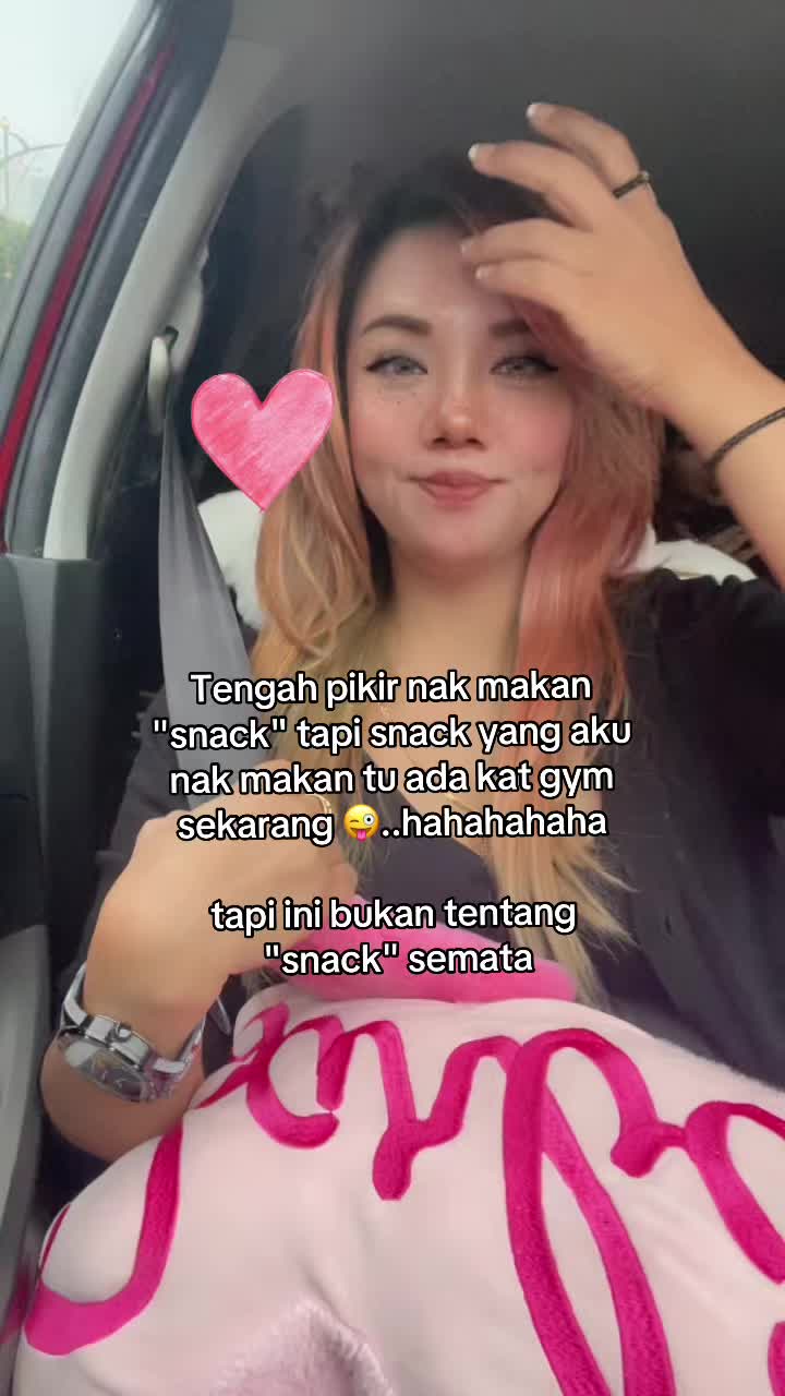 @MrsNadhyaaLukerzz🖤🌈