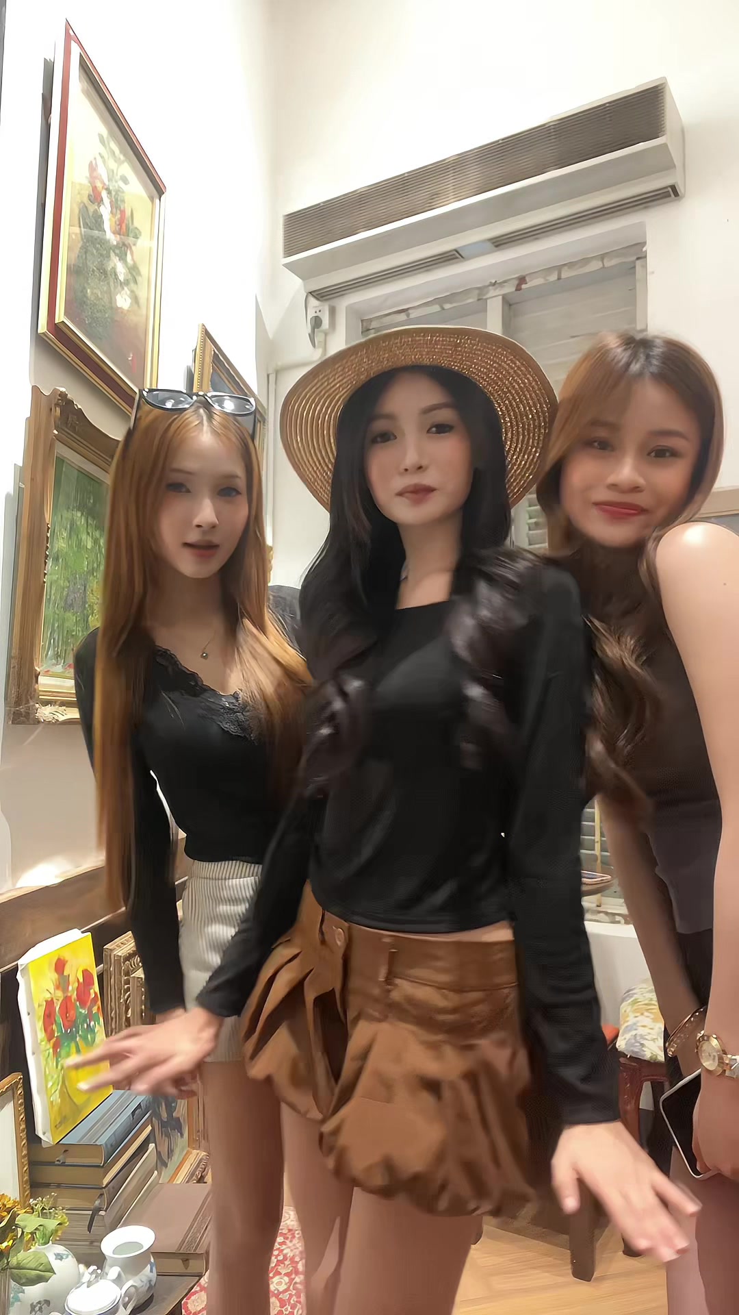 @Ja Ky ចាគី