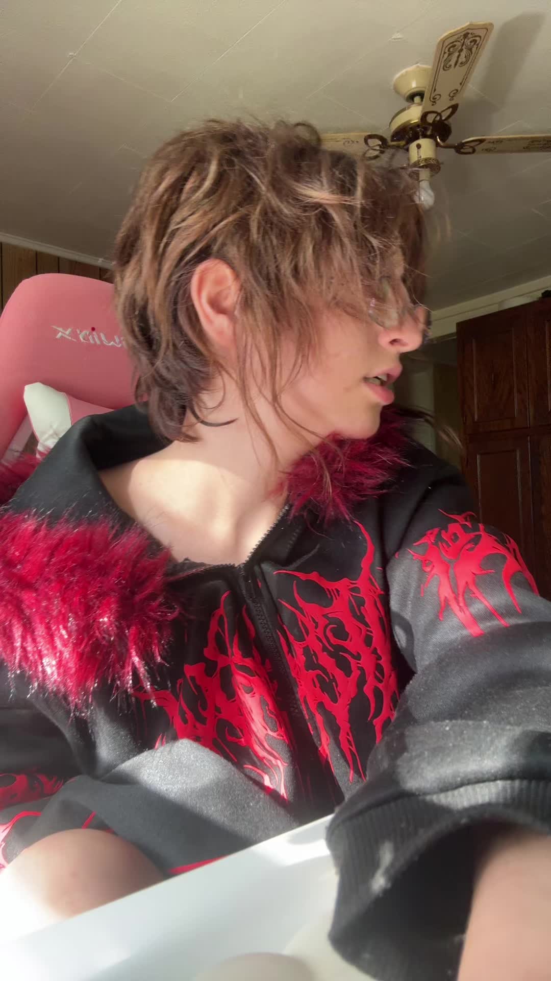 @KH