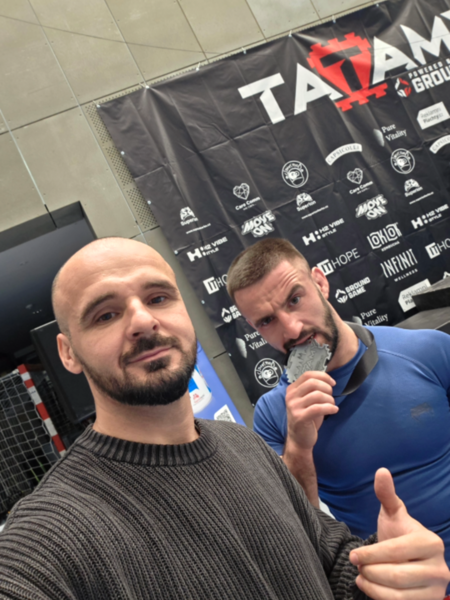 @Валерій Бурмістров