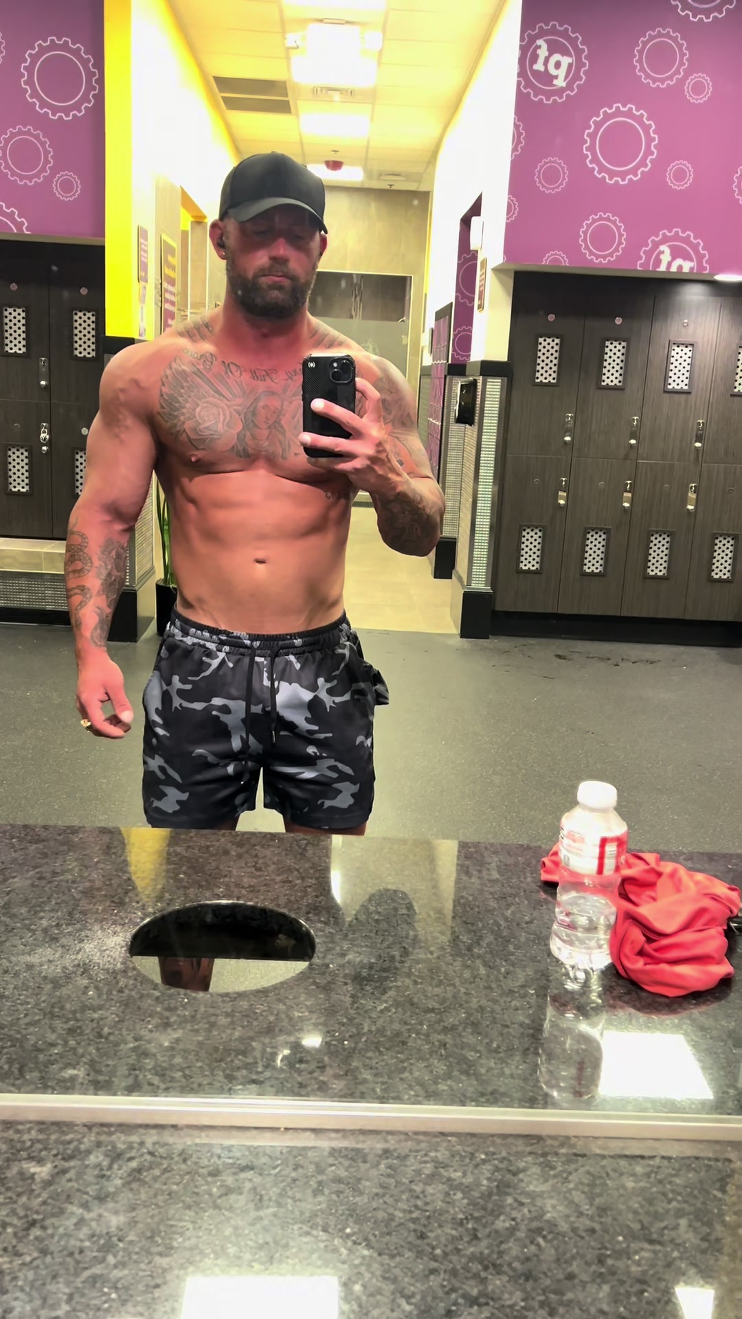 @richieswollerton