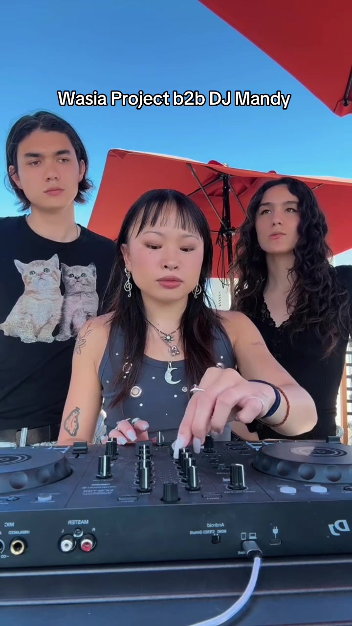 @DJ MANDY