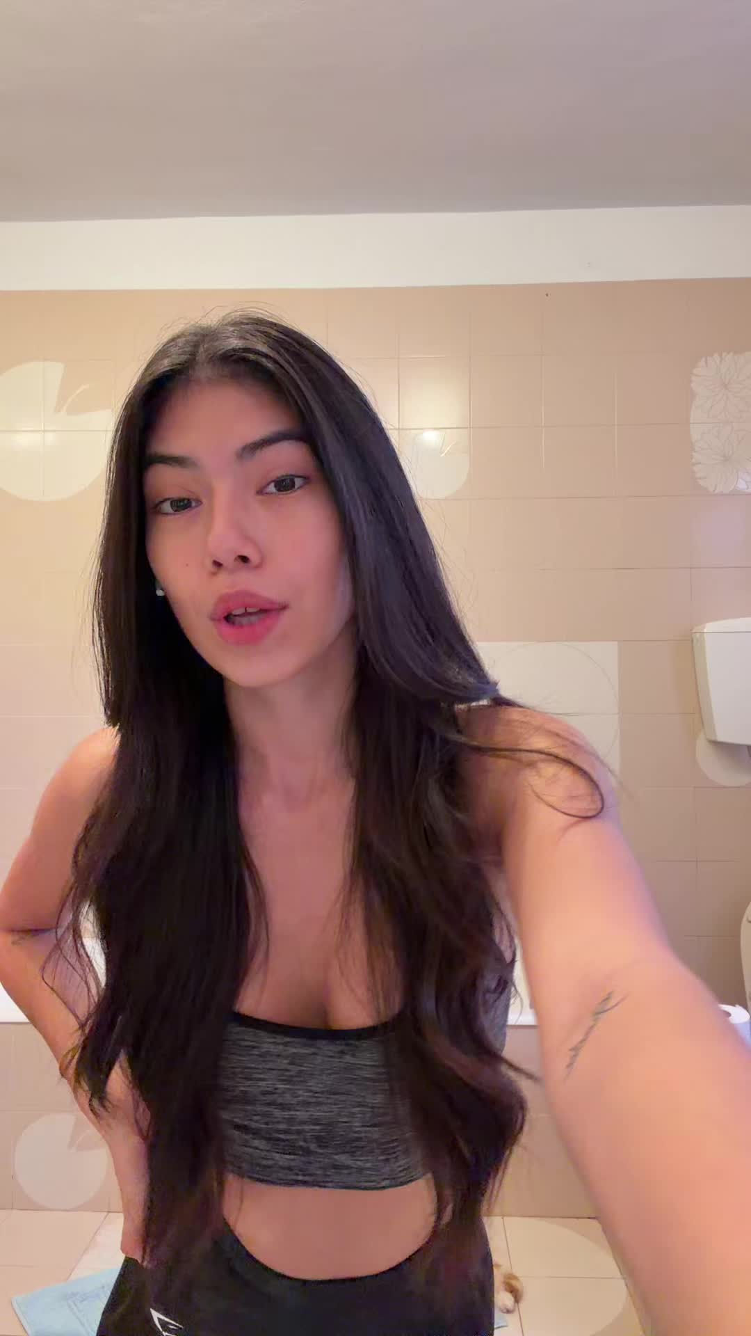 @💋🇵🇪