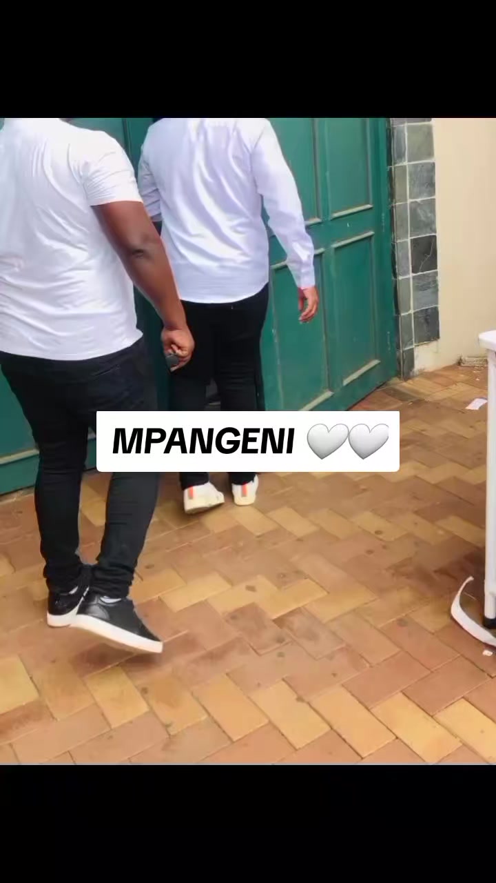 @Sibusiso_Gatshen🇿🇦