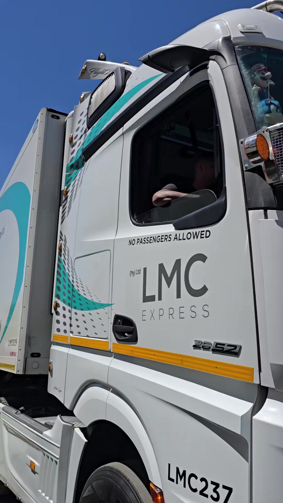 @Young trucker