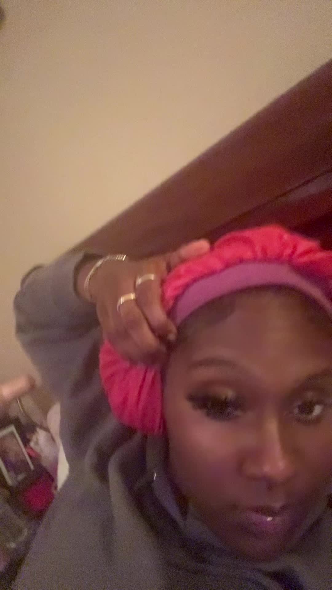 @nunniiemo
