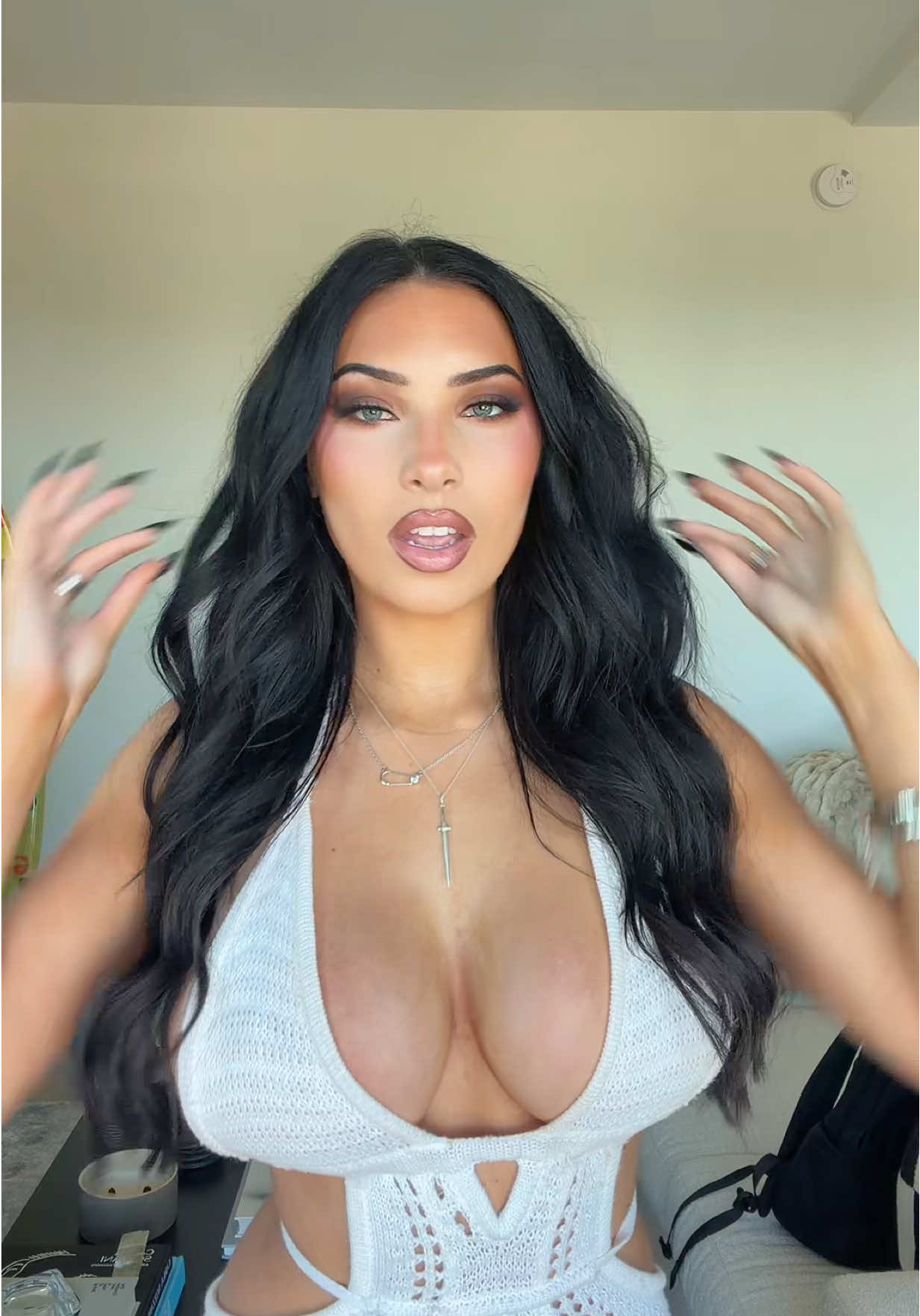 @Elle B