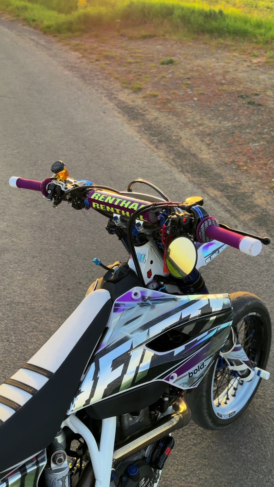 @Joni_moto