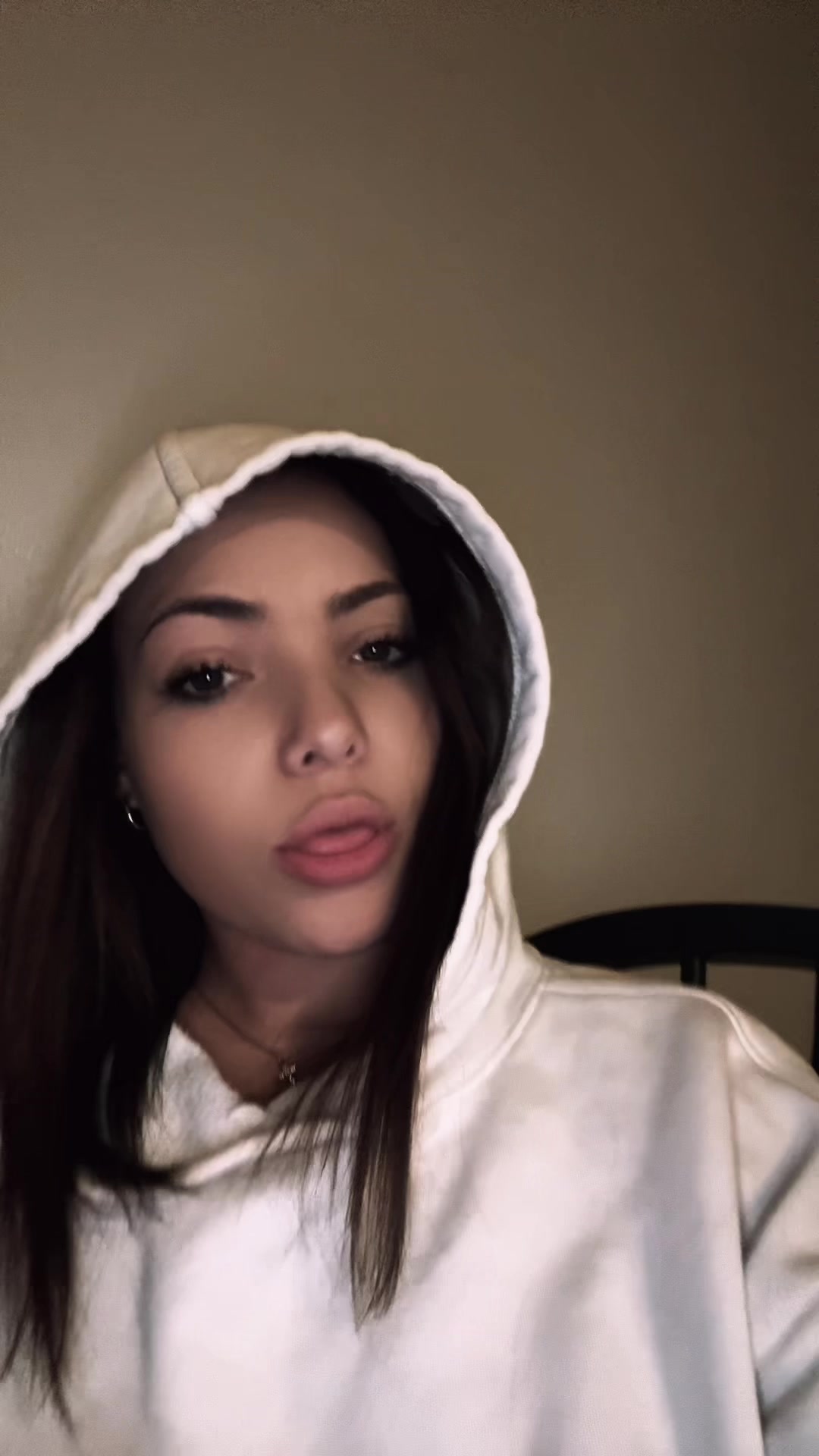@Nia