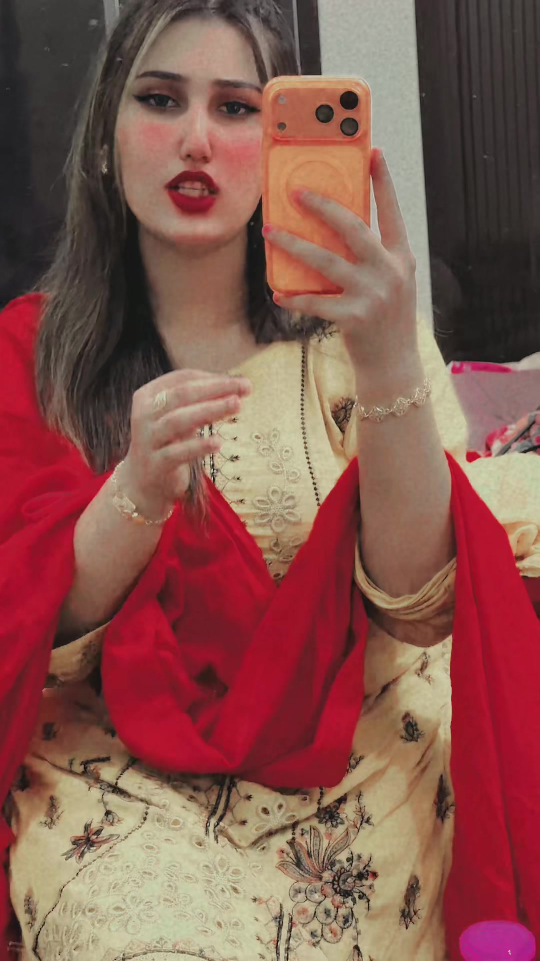 @Punjabi Kuri 🥻