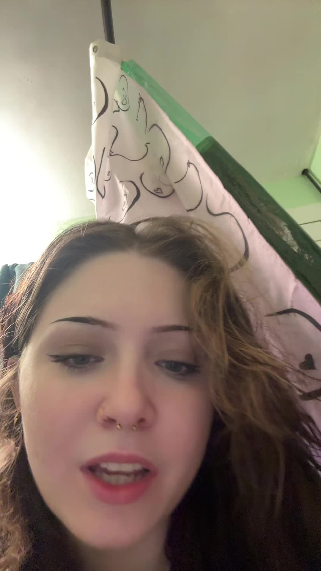 @lizzijogonecrazi