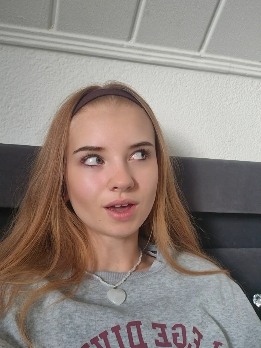 @Xenie🦋