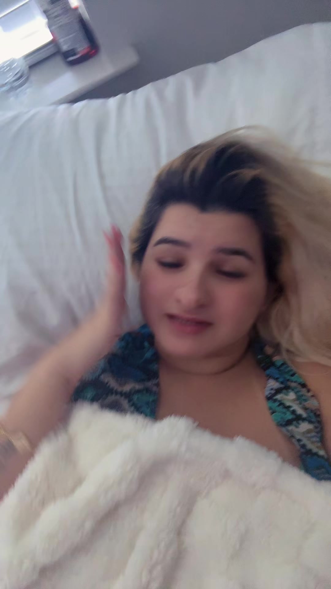 @yaskeli